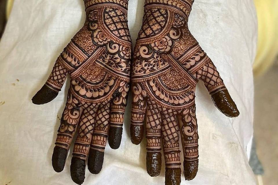 Rajwadi Mehendi 🏵️