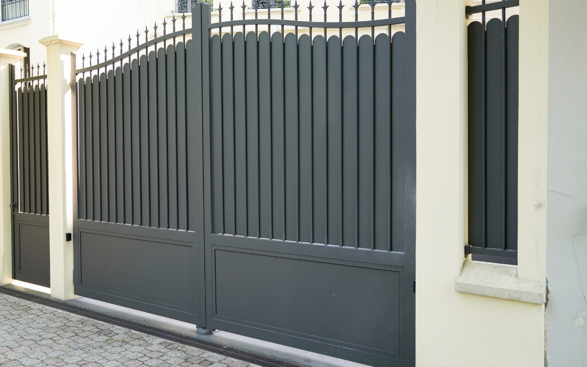 Aluminum Door 🚪⚙️
