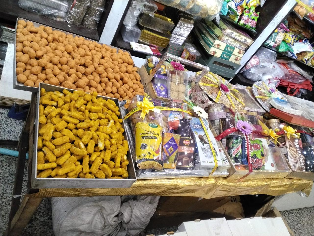 Bhaji Box & Snacks